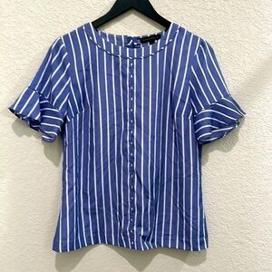 Banana Republic stripped too in size Small